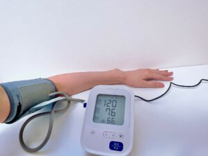 投稿についてもっと詳しく 【自宅で血圧測定を始める時の教科書】ポイント3選および家だと低くなる理由