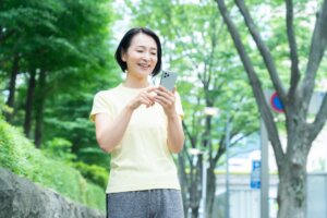 投稿についてもっと詳しく Aさん（50代・女性）〜『パシャっ』と記録するだけ！自分のからだが見える化されて、毎日の健康管理が楽しくなりました〜